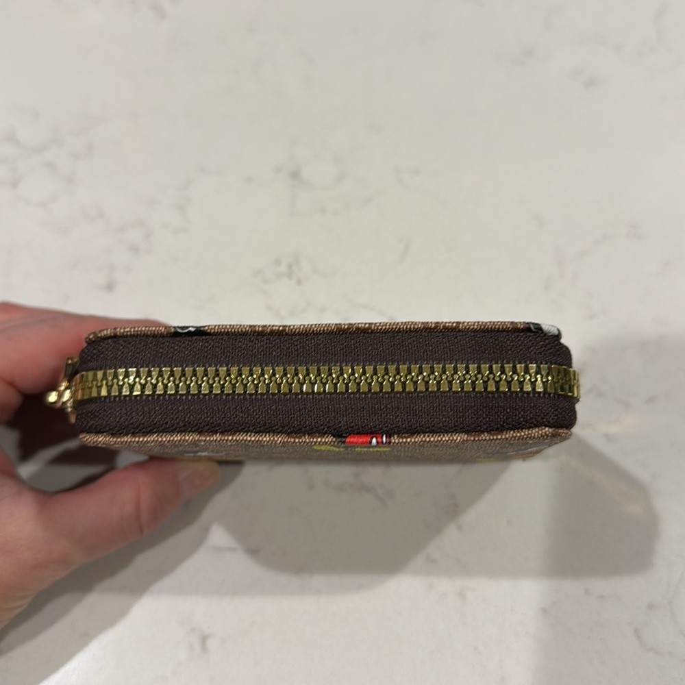 Mickey Disney Wallet - Picture 2 of 5